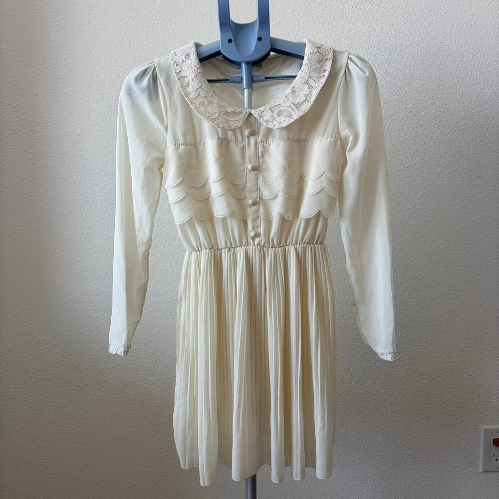 PLATÁ Dress Cream Lace Peter Pan Collar Scalloped Bodice Cottagecore Sz F (S/M)